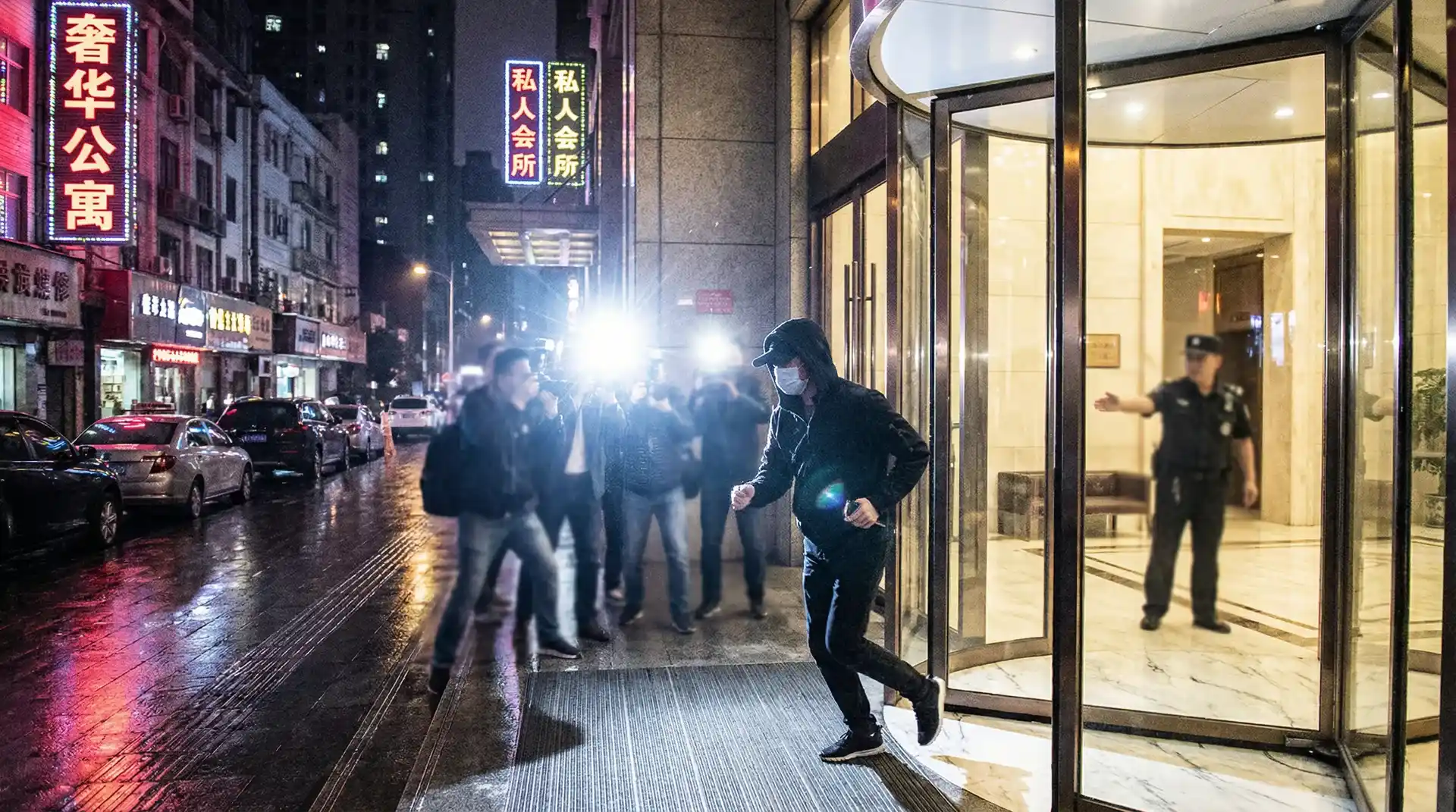 吃瓜黑料-吃瓜黑料官网|网络热门事件|独家爆料|黑料网曝 - 明星被记者围堵闪光灯下